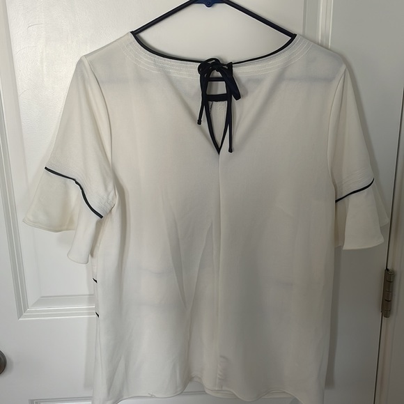 Banana Republic Cream Navy Blue Tie Back Blouse - Picture 2 of 6